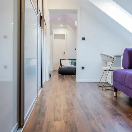 Center 아파트 첼레